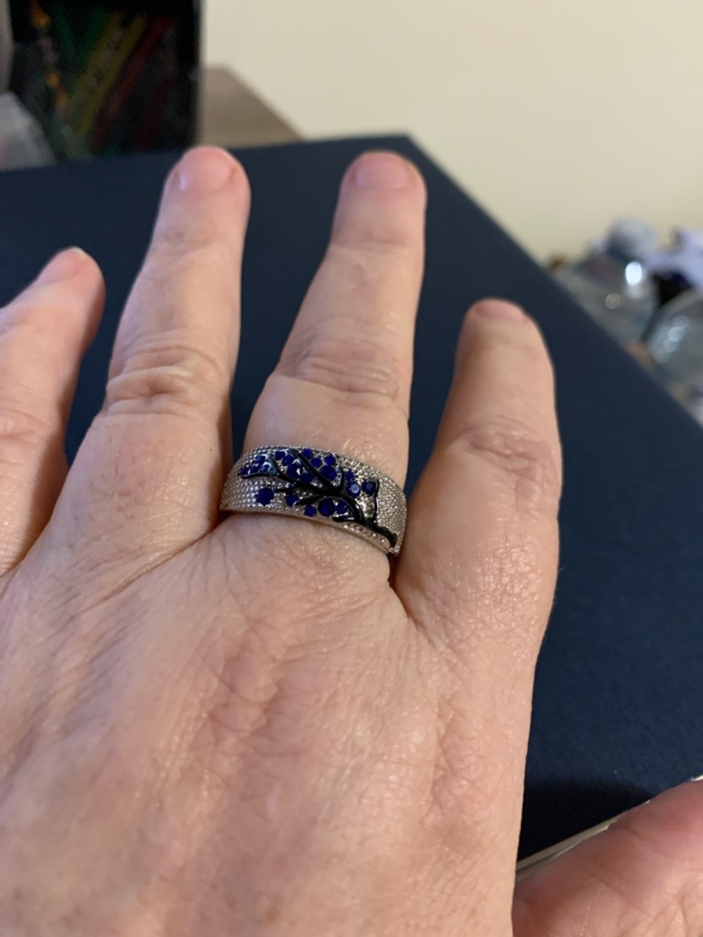 Blue Leaf Accent Women's Ring - Silver Tone
